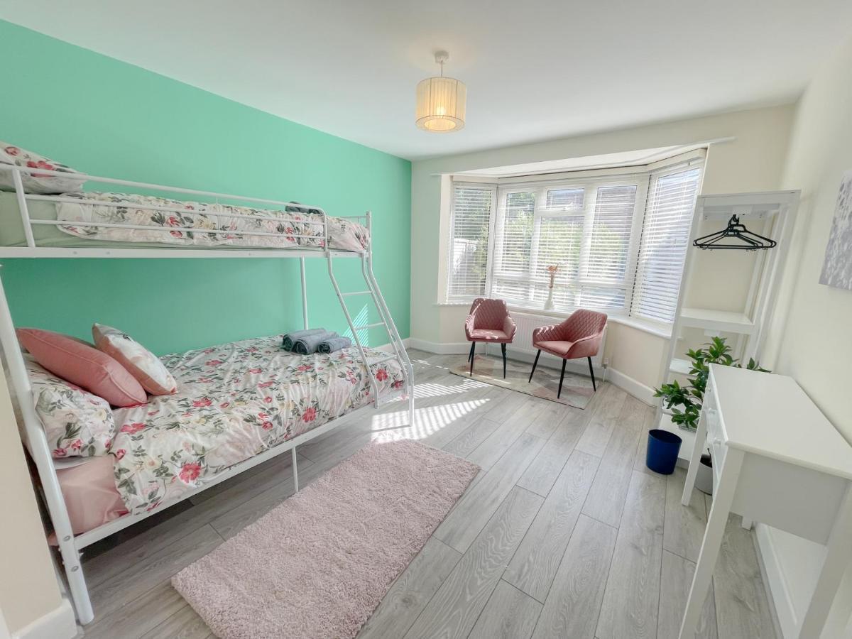 Large 3 Bedroom & 2 Bath - Ground Floor With Parking Bournemouth Kültér fotó