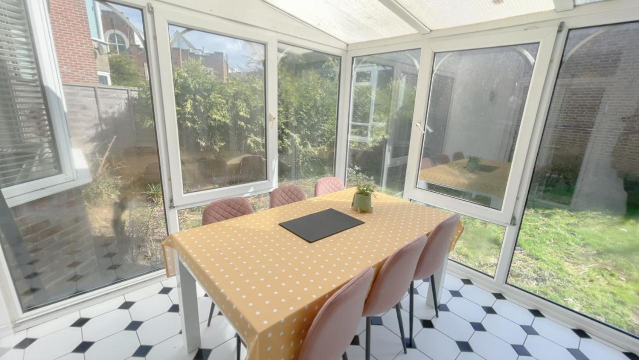 Large 3 Bedroom & 2 Bath - Ground Floor With Parking Bournemouth Kültér fotó